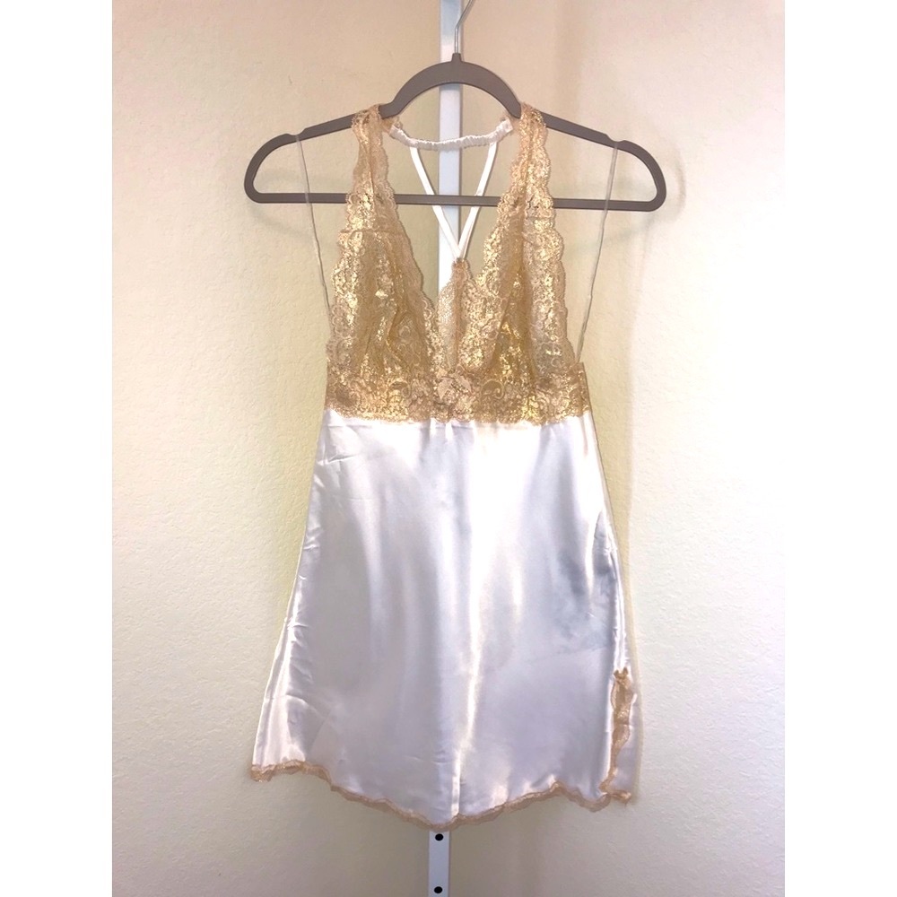 Victoria’s Secret Silver Slip - size M
